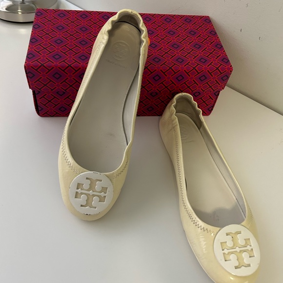 Tory Burch Minnie Travel Ballet Leather Flat Shoes - Picture 2 of 6